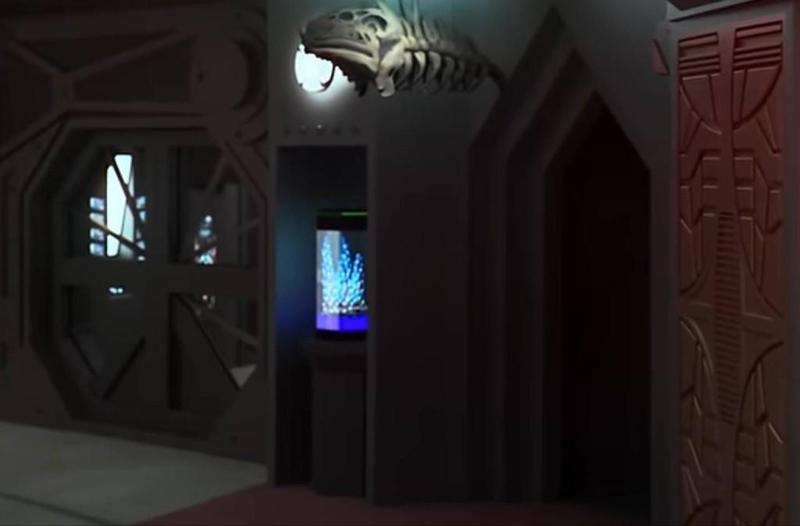 Promenade Store Signs- Star Trek DS9