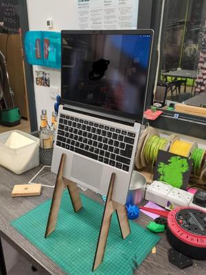 Laser-cut Framework Laptop Stand