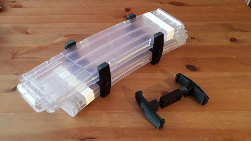 Double Magazine Clamp