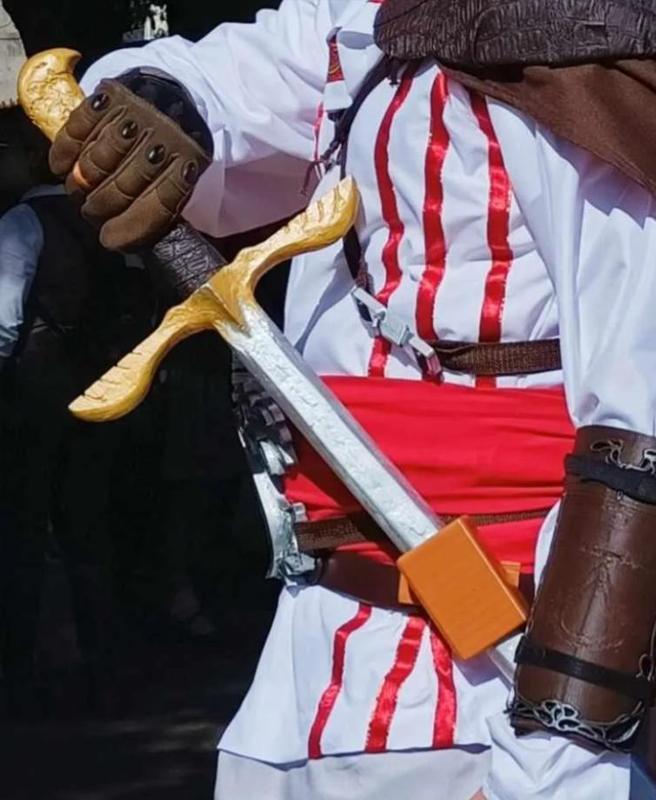 Simple sword holdster with belt clip