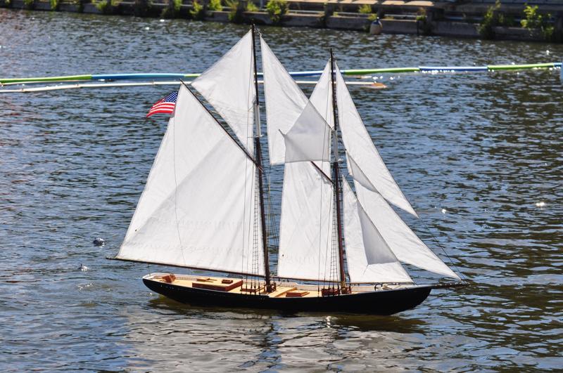 1 32 RC Schooner