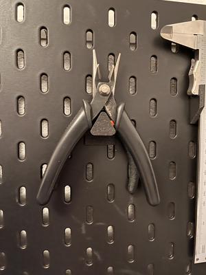 Skadis / Skådis - Plier holder
