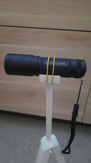 Taschenlampenstativ