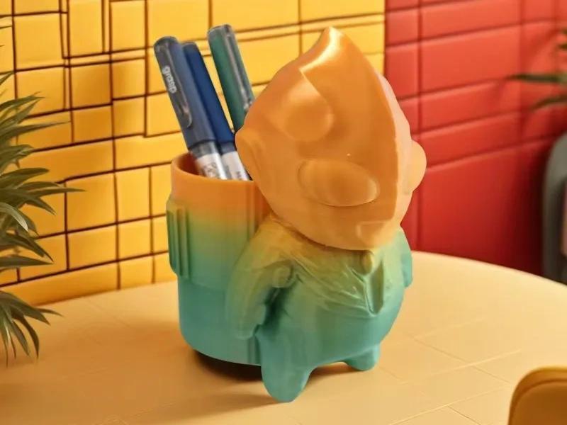 Q-version Ultraman Cub Pen Holder