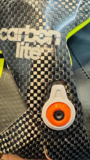 Fischer Carbon Lite boots hinge