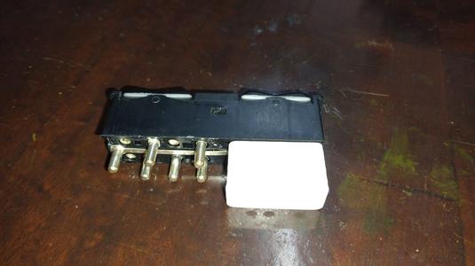 soquete  interruptor vidro esquerdo m.benz w123, w126