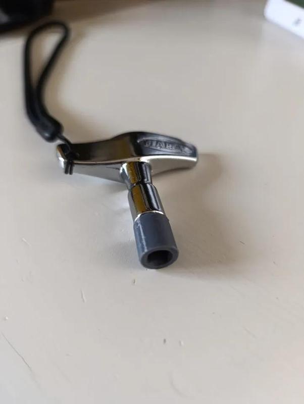 Llave de Afinación de Baterías   