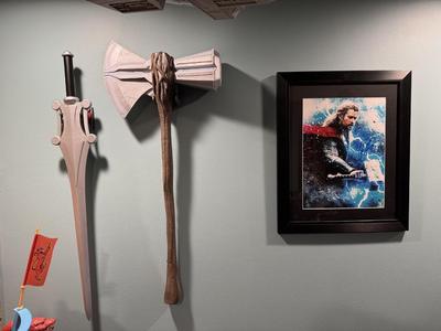 Thor Hammer / Stormbreaker Holder