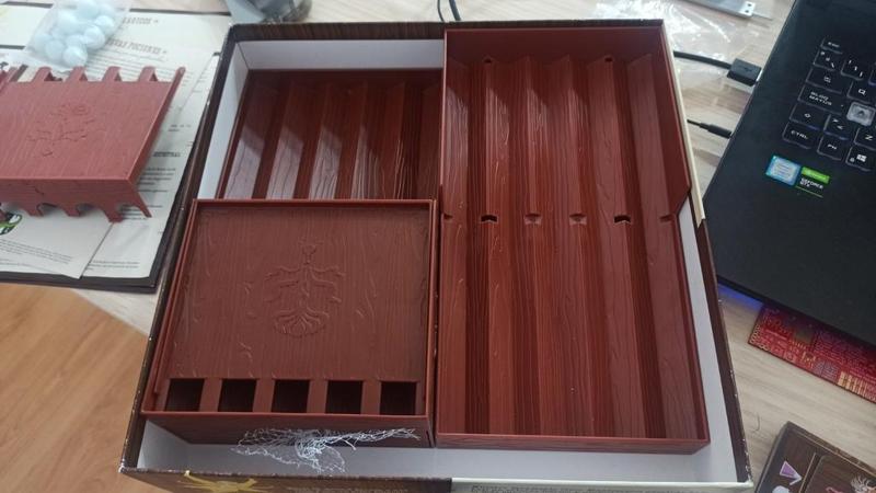 Potion Explosion Insert - 5th & 6th Expansions  and 2 dispensers in one Box