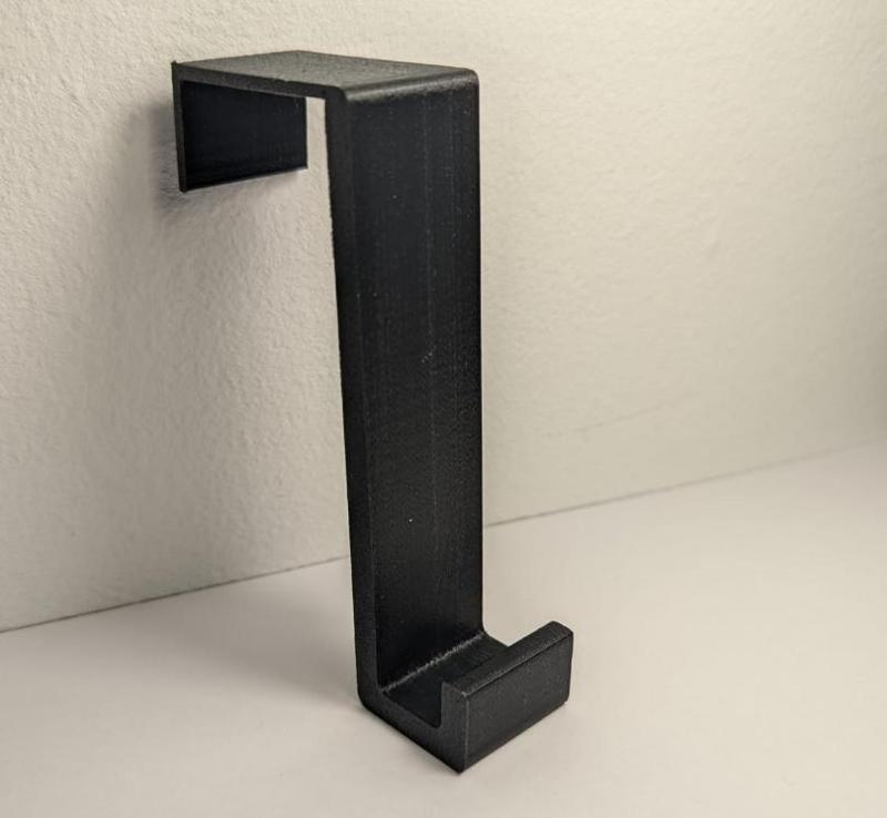 Versatile Door Hanger - Practical & Stylish Design