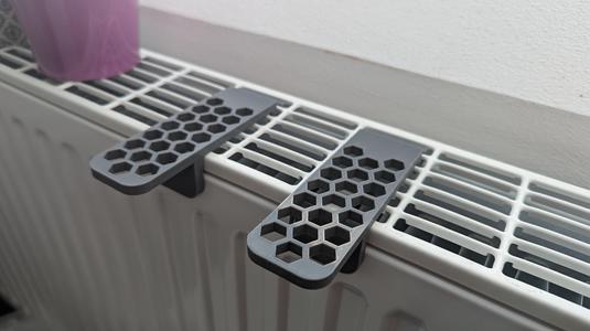 radiator/heater attachment - for flower pot