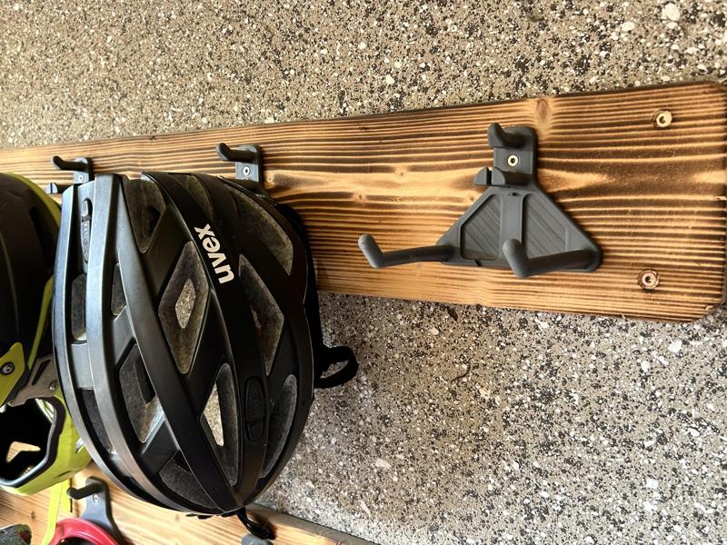 Helmhalter  -  helmet holder - helmet wall mount