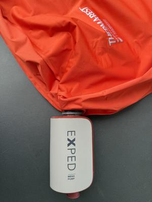 Deflation adapter for EXPED's Mega Pump connecting to THERMAREST deflation valve