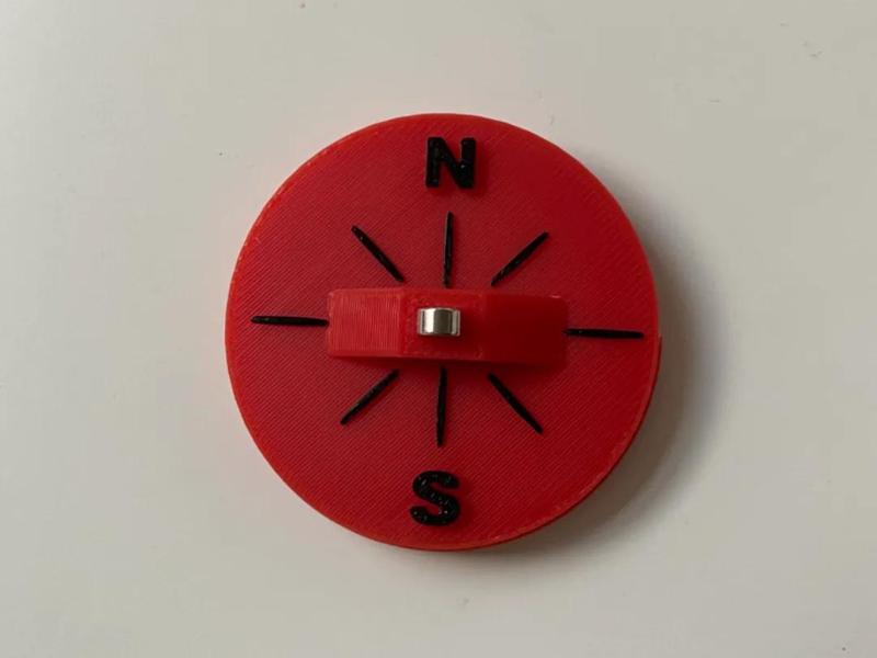 Magnetic Pocket Compass