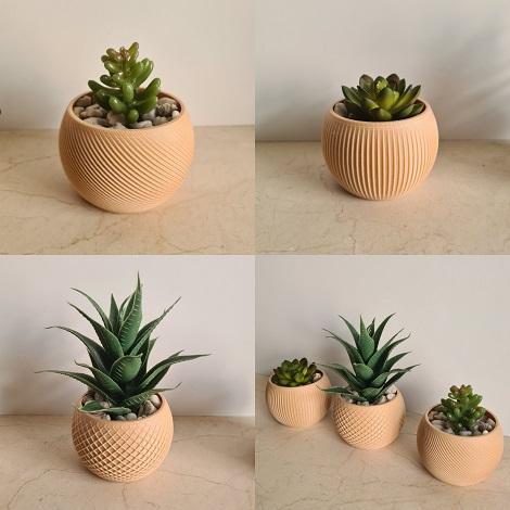 3 Little planters