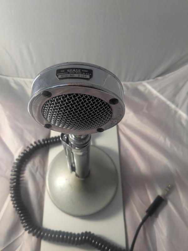 Astatic d104 base plate