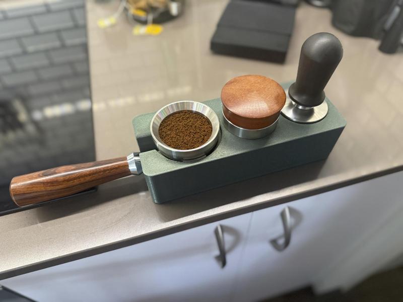 58mm Bottomless Portafilter Tamping Station