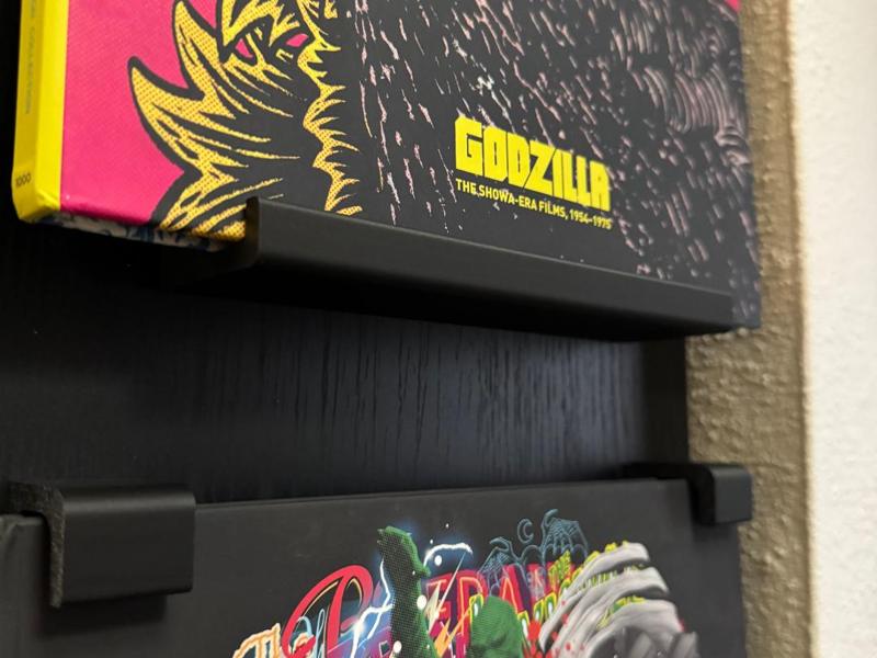 3M command wall mount for oversized mediabook.