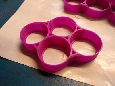 21700 Hex Cell Holder 22.7 mm Centers