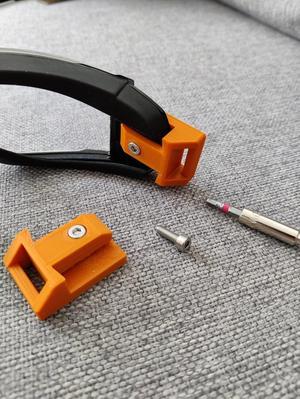 Clip for airsoft glasses