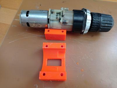Motor holder/screw driver