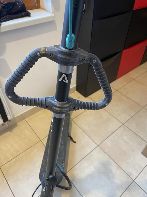 Child handles for electric scooter