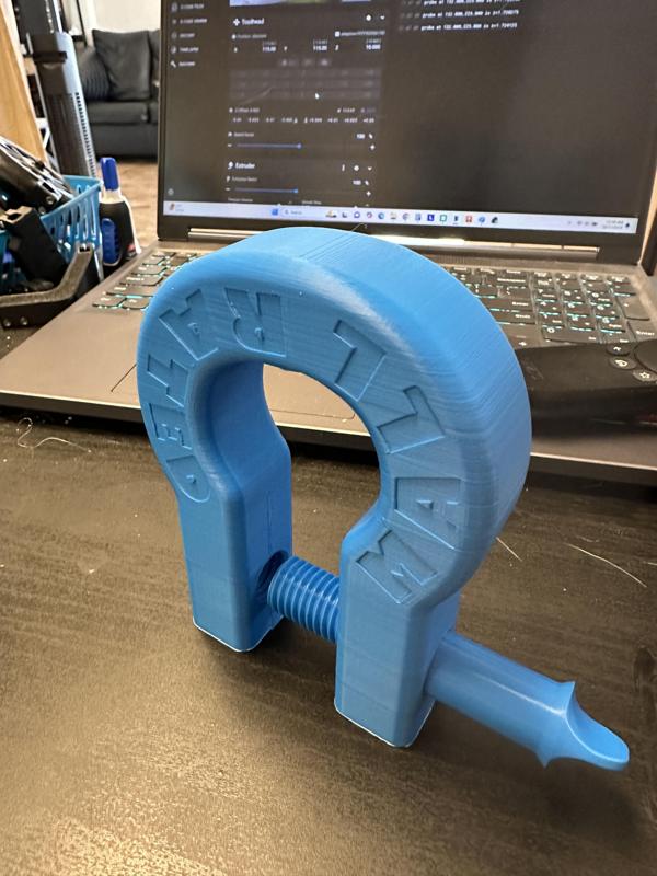 Hitch with Mall Rated Shackle