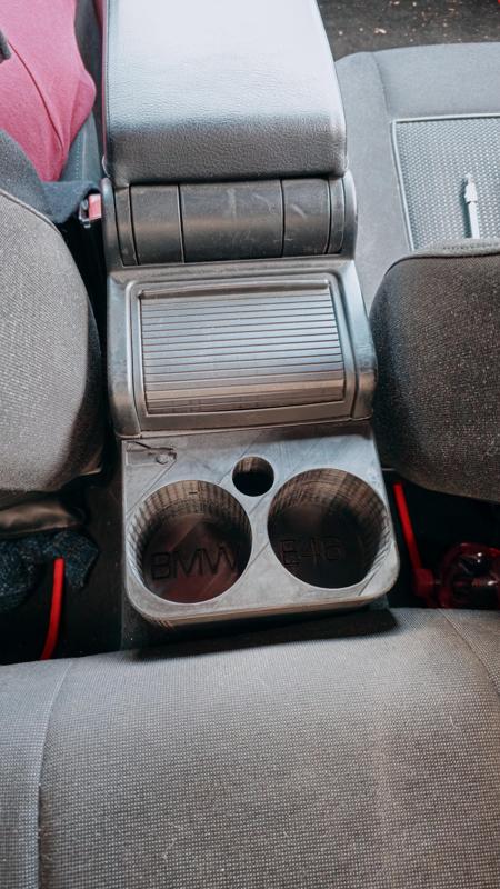 BMW e46 rear passanger cupholders + usb socket space