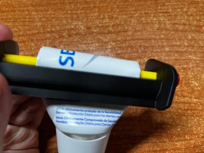 Simple Sturdy Tube Squeezer - Type 1