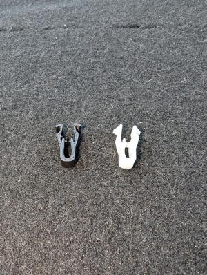 mitsubishi interior trim clip