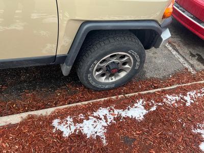 Toyota low profile hub cap Fits 2012 FJ Cruiser