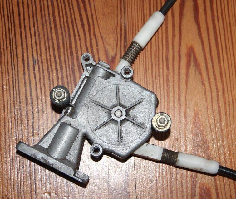 VW T3 el. Fensterheber - Drahtführungen am Getriebe