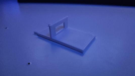 IKEA Malm Desk MMalm Logitech Lightspeed Module