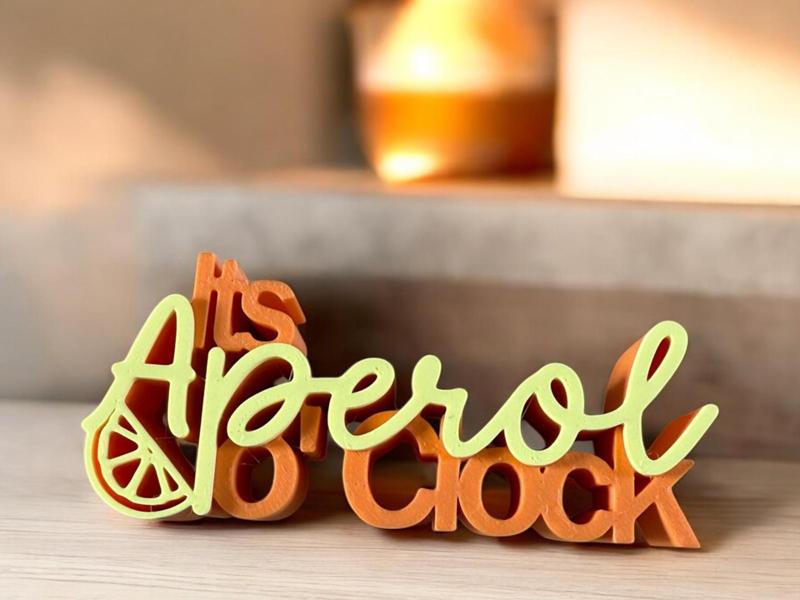 It's Aperol o'Clock // Lettering