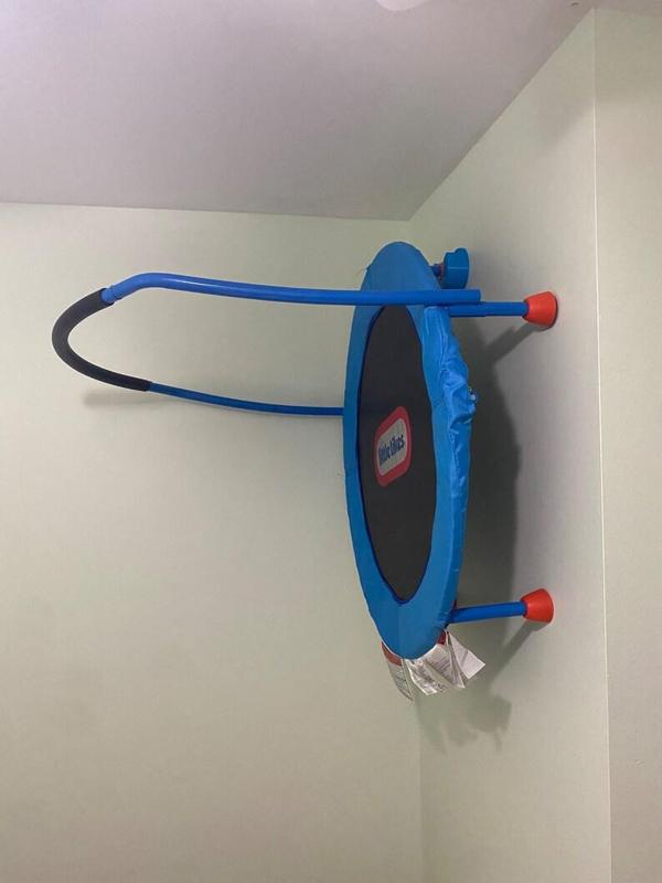Little Tikes Tramp Wall Mount