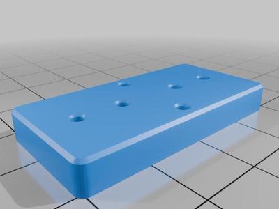 Capacitors´box for old tube radios. 