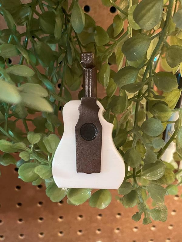 Bodysnatcher Guitar Ornament (Tippi Tree Ornament Contest)