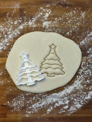 Christmas tree cookie cutter