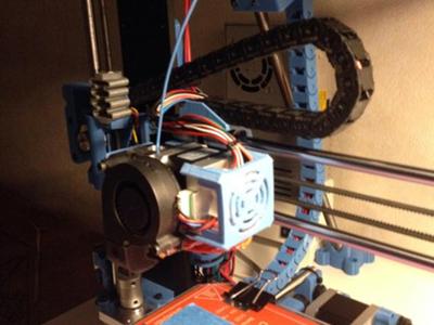 cache fils extrudeur