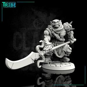 (0033) Male orc oni with halberd