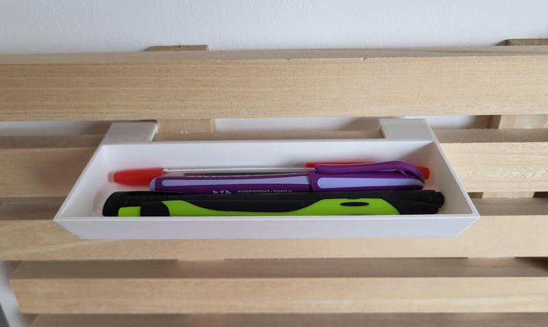 Pen shelf