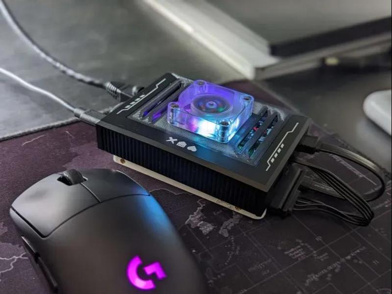 ZimaBlade Fan Mount