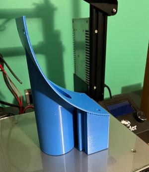Cyclone flange adaptor for 5 gallon bucket