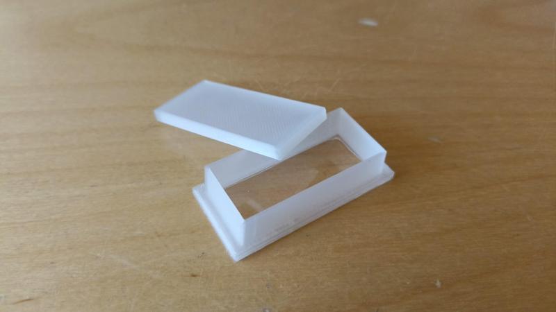 Cuvette for confocal imaging