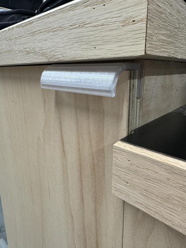 Cabinet Door Finger Pull