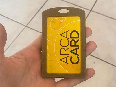 Compact and Durable Badge Holder