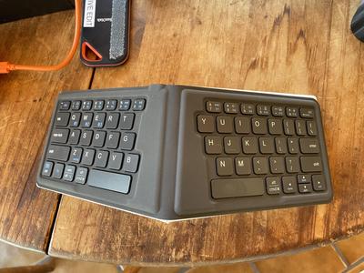 iClever Keyboard Tenting Ramp
