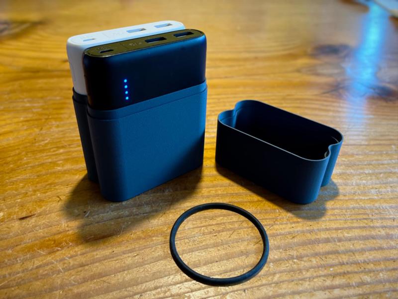 Mobile battery case(ANKER Power Core 13000)
