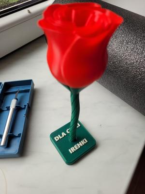Stand for a Sprial Vase Rose