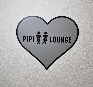 Toilet Sign: Pipi Lounge